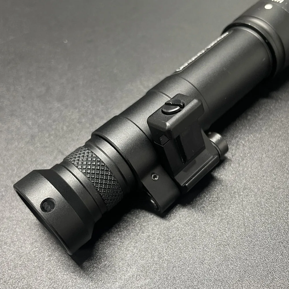 Linterna táctica para rifle LED estroboscópica blanca de caza - imagen 3