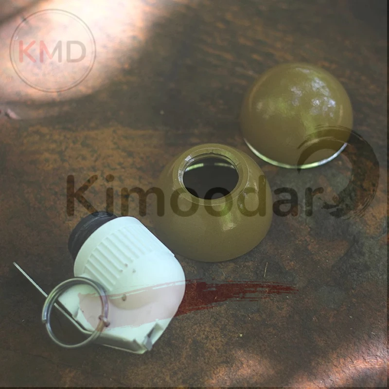 Modelo estático de colección Type RGN en metal