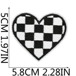 Parche bordado corazón multicolor termoadhesivo para ropa