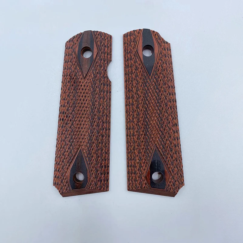 Variaciones de color en madera teñida