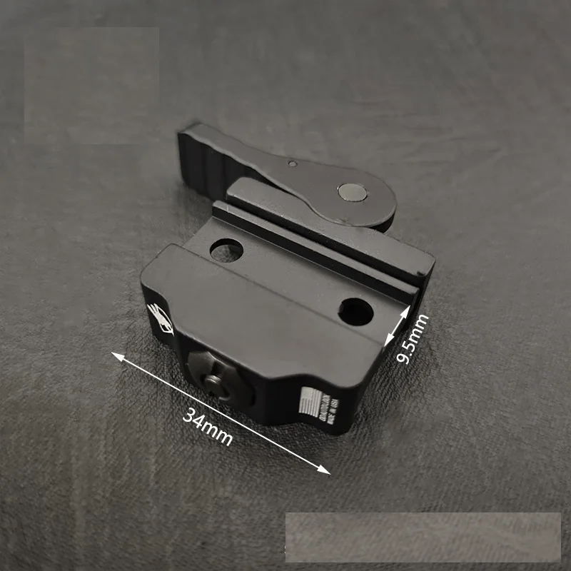 Soporte linterna táctica base extracción rápida CNC anodizado