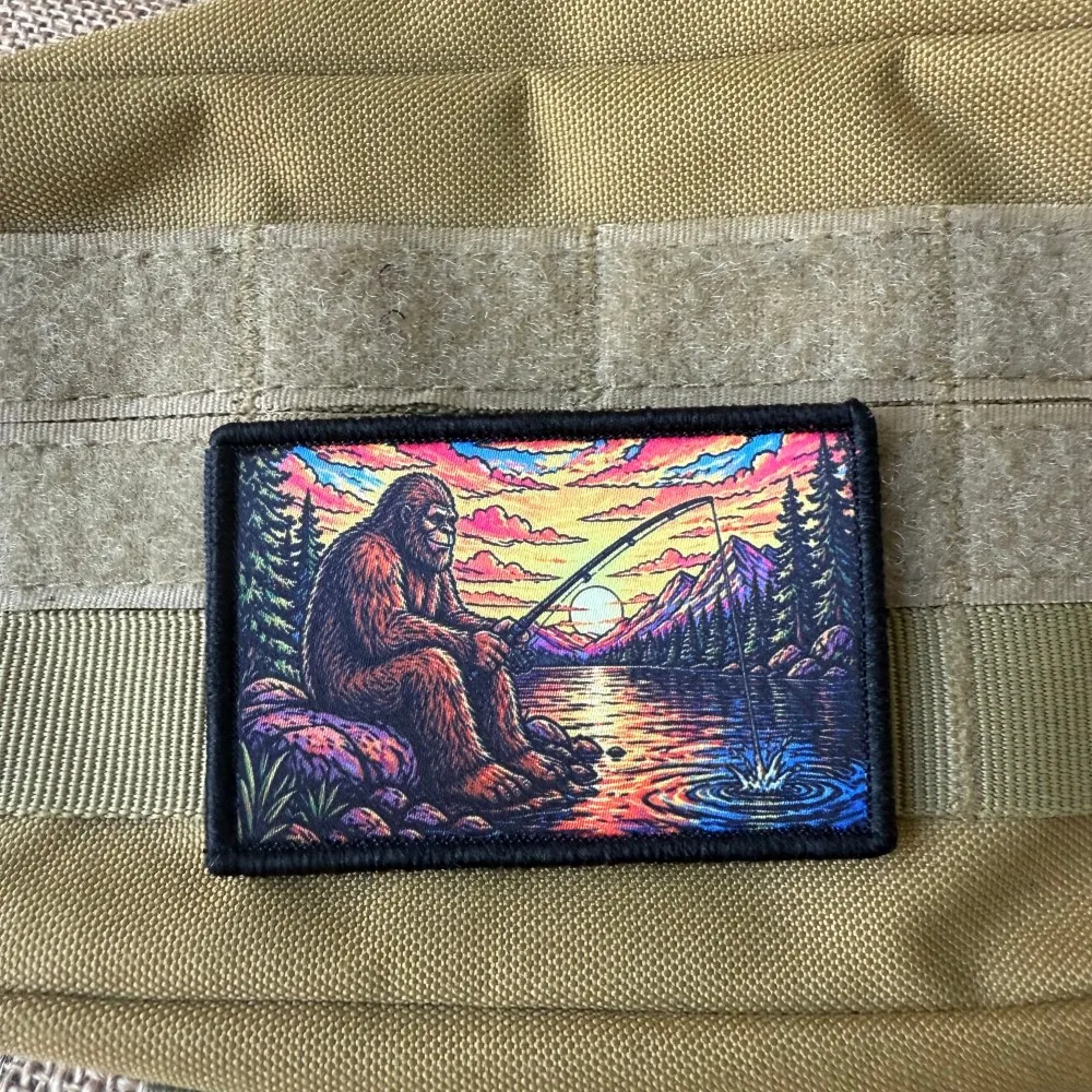 Parche táctico de pesca y montaña con Velcro para mochila - imagen 4