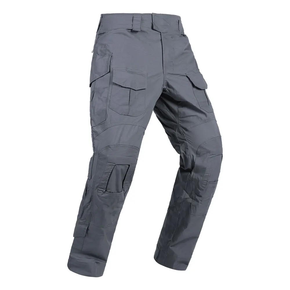 Pantalón cargo táctico Emersongear en acción