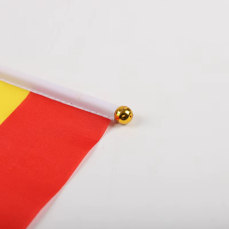Bandera de España ondulada a mano – 14x21 cm - imagen 5