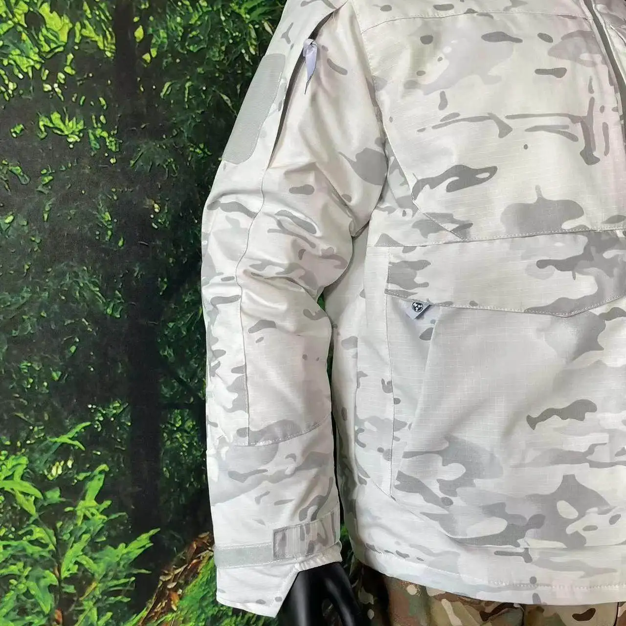 Chaquetas acolchadas M65 en uso y vista de los bolsillos