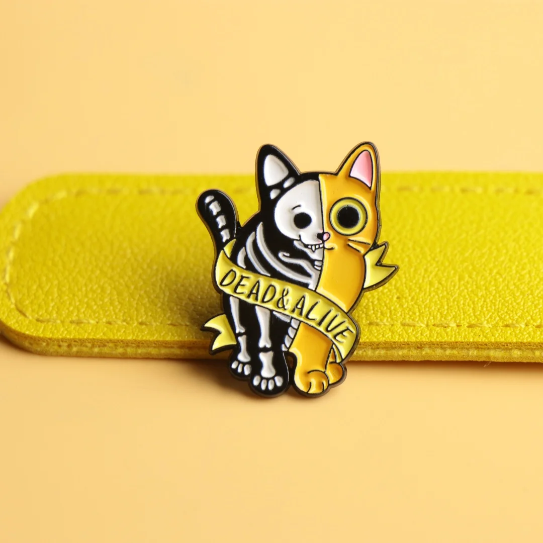 Pin de metal para mochila – Insignia Halloween para regalo - imagen 2