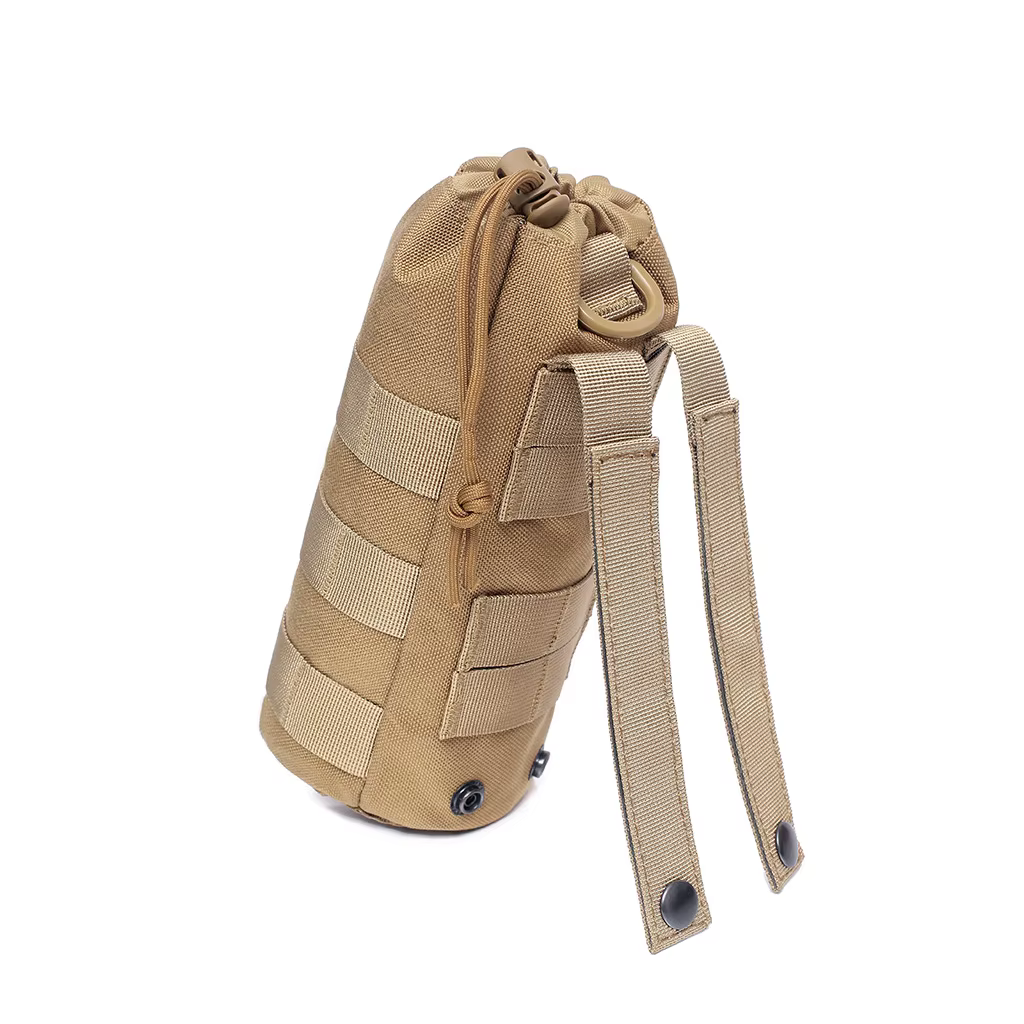 Bolsa táctica MOLLE en uso con mochila