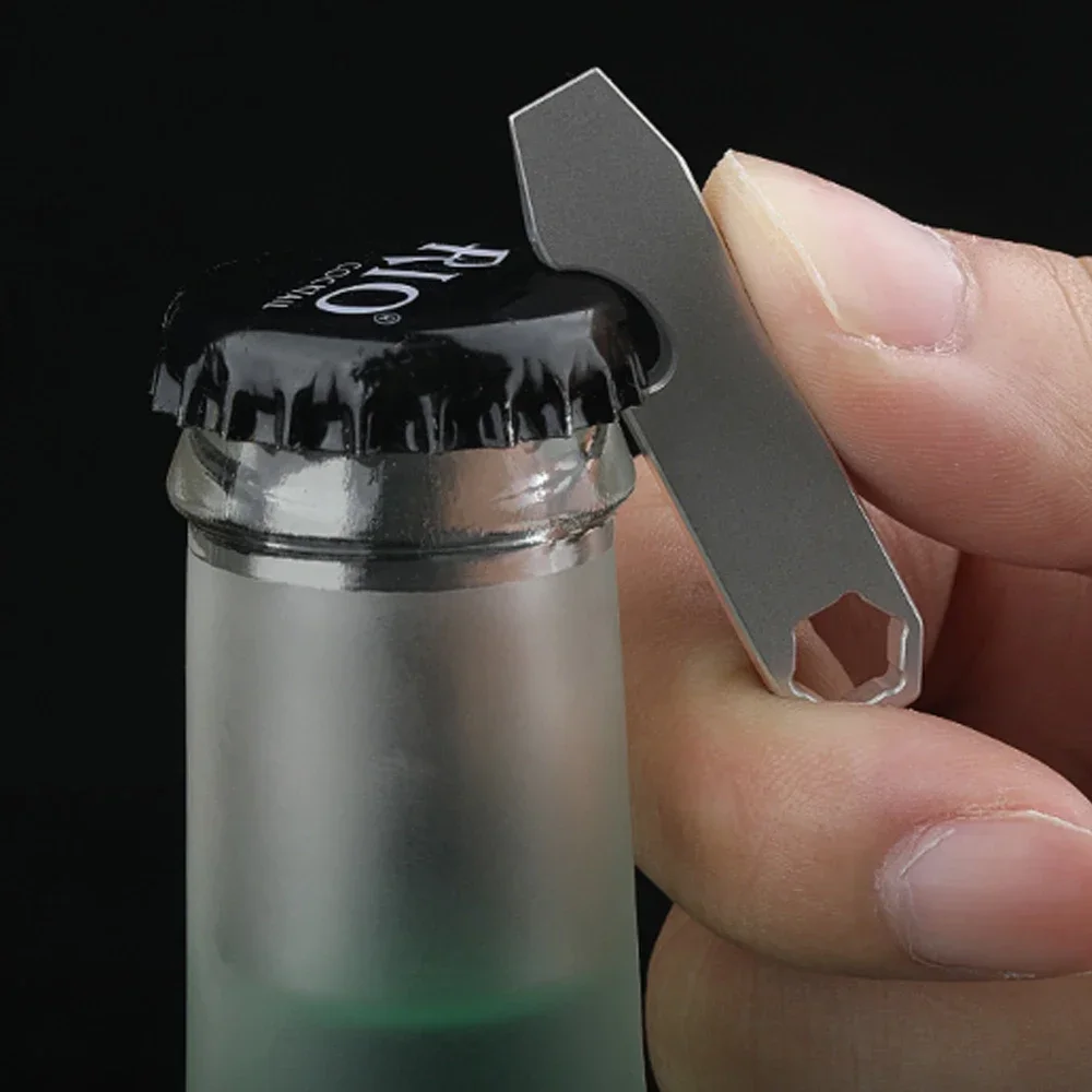 Mini abridor multiusos EDC titanio TC4 – Llave hexagonal con escala - imagen 2