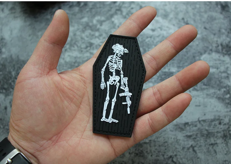 Insignia de goma en mochila