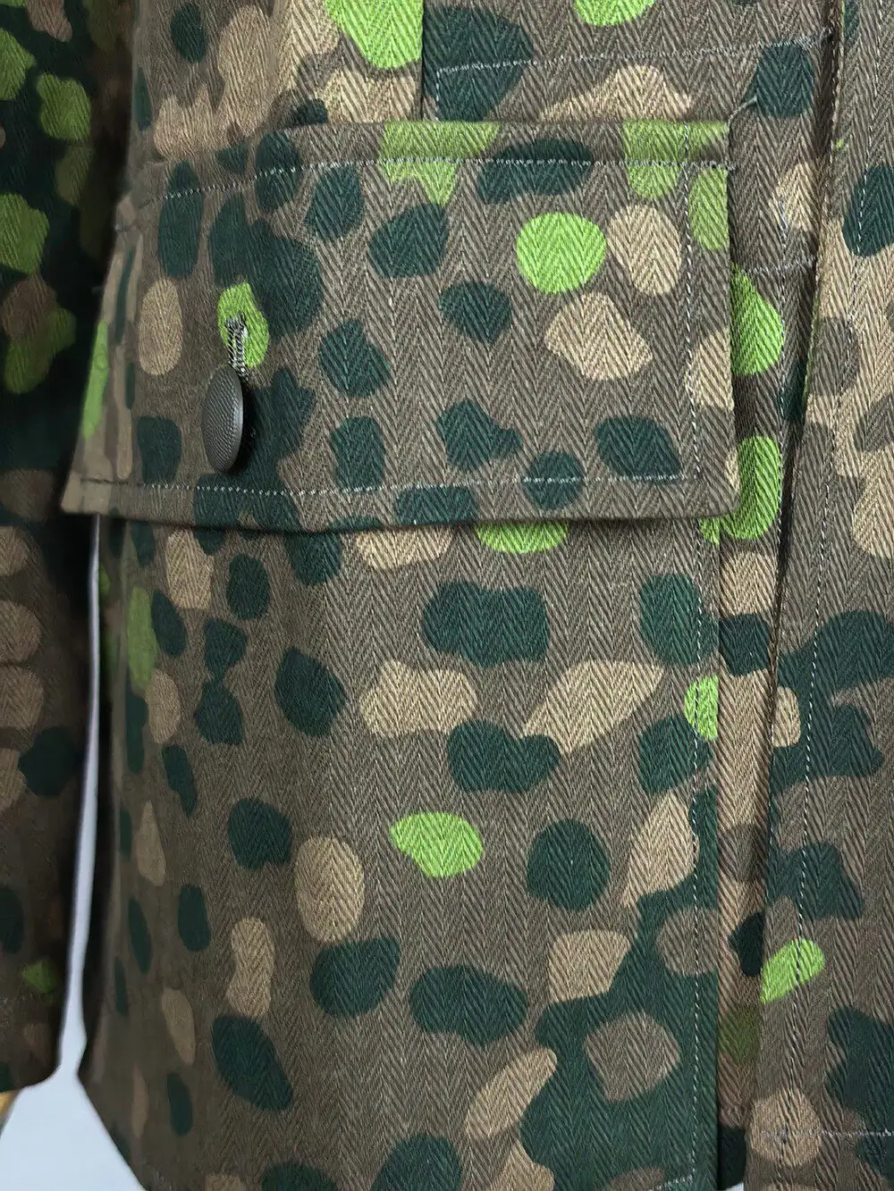 Conjunto de chaqueta y pantalón