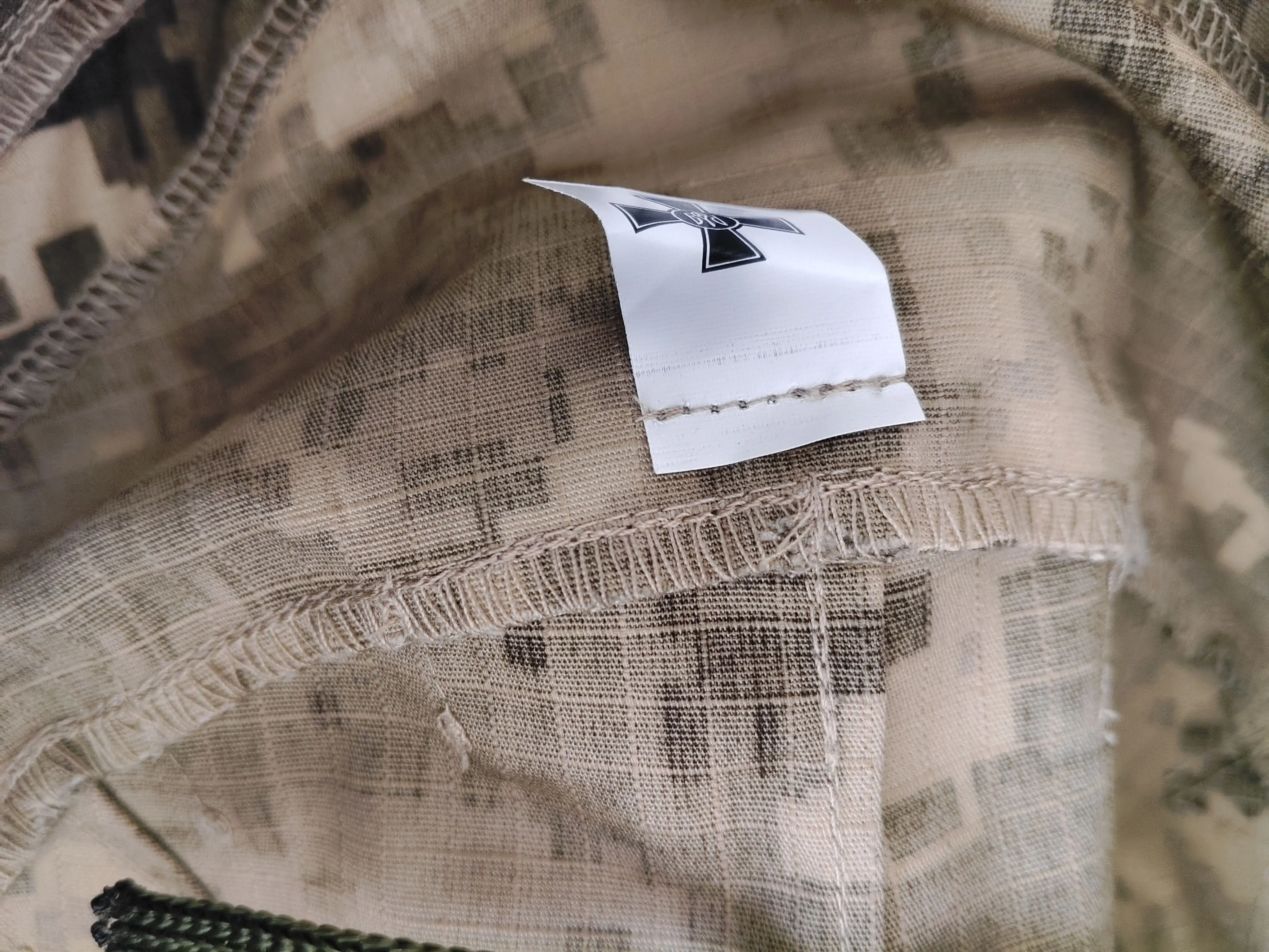Cubierta casco táctico camuflaje ucraniano de tela resistente - imagen 2