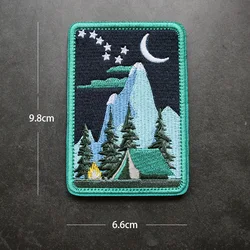 Parche bordado táctico montaña y cielo estrellado para mochila
