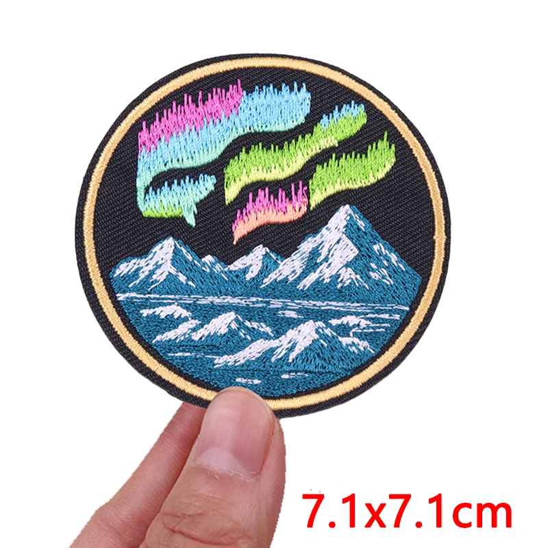 New Mountain Adventure parche termoadhesivo bordado planeta y dibujos - imagen 4