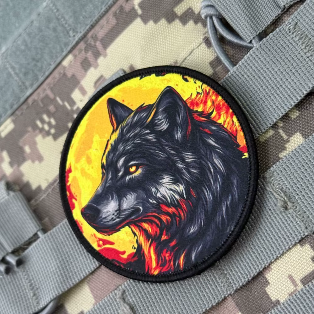 Parche táctico chevron Wolf gancho y bucle para ropa militar - imagen 5