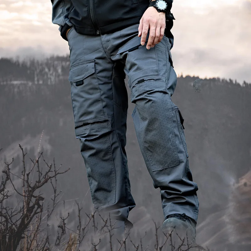 Pantalones cargo en uso urbano