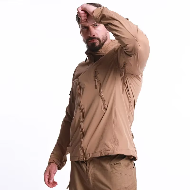 Chaqueta cortavientos con capucha térmica para actividades aire libre - imagen 4