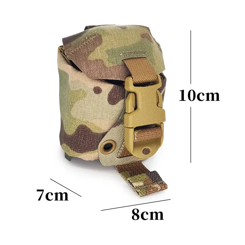 Detalle del panel MOLLE para adaptar accesorios