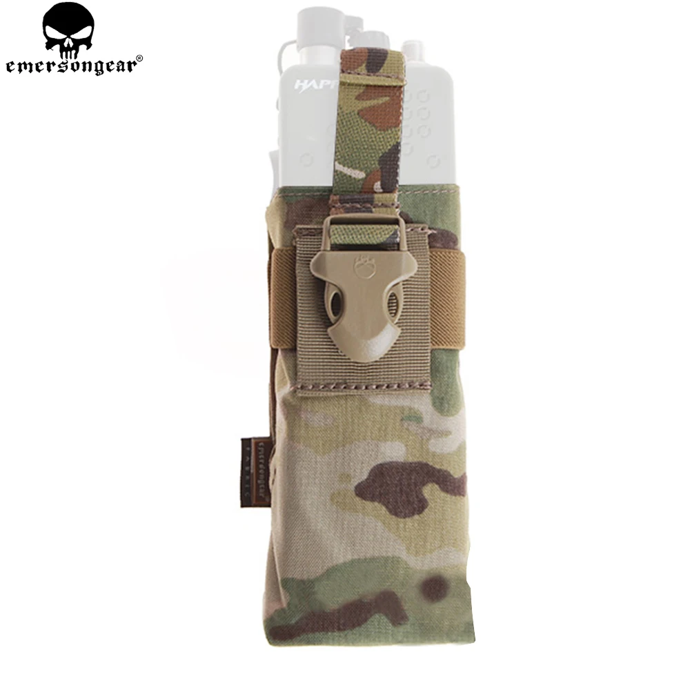 Funda montada en equipo táctico