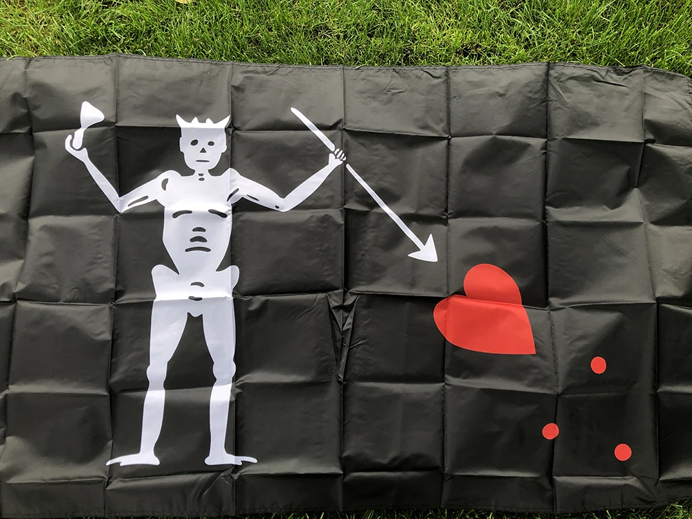 Bandera pirata Edward Teach con calavera negra para exterior - imagen 2
