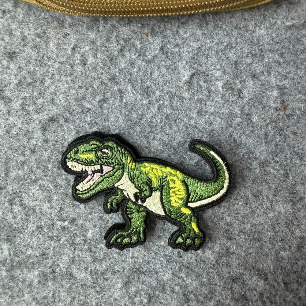 Parche táctico bordado dinosaurio – Insignia moral con velcro - imagen 5