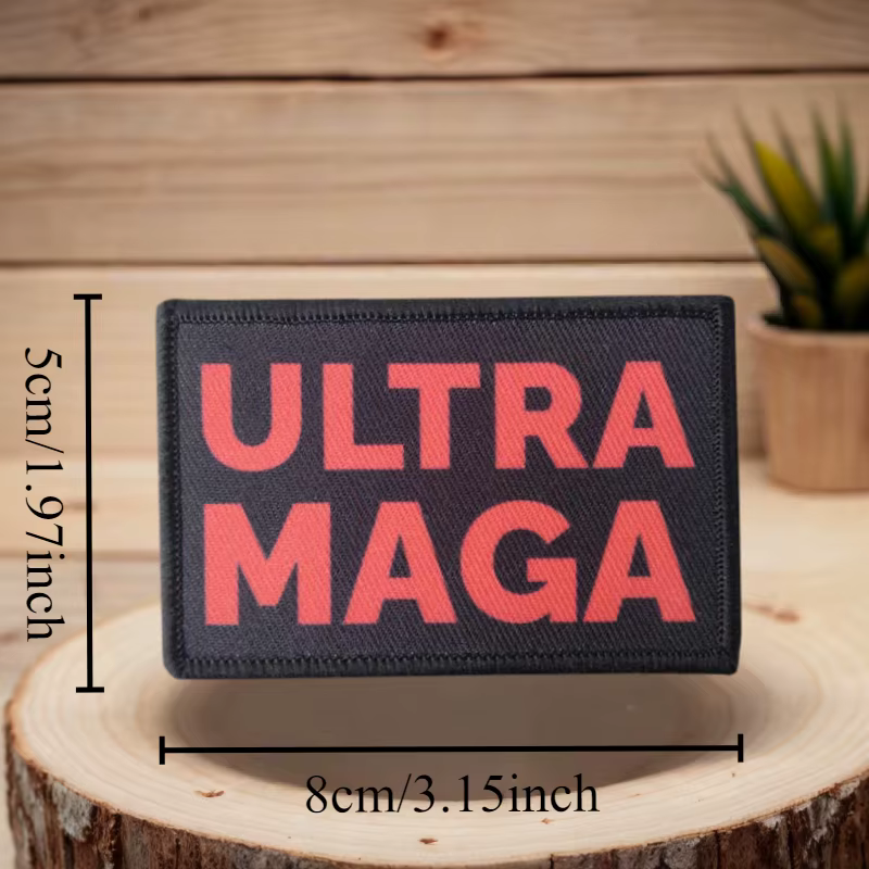 Parche Ultra Maga aplicado en mochila táctica
