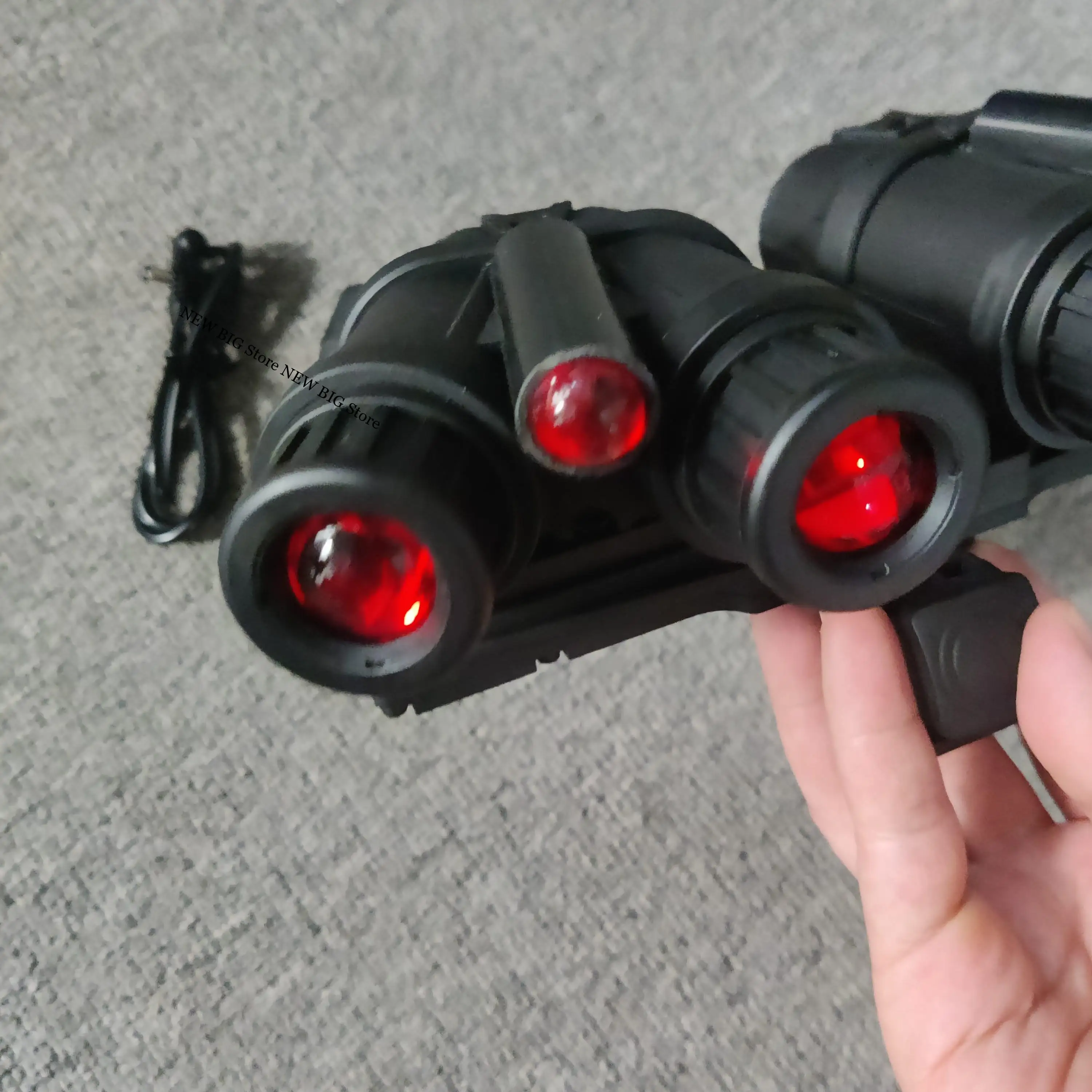 Casco táctico NVG con lente roja y visor visión nocturna airsoft - imagen 3
