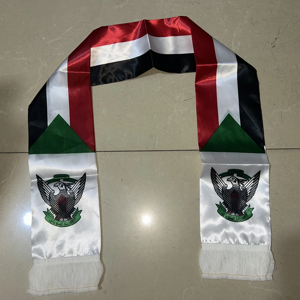 Bufanda bandera Sudán satén con borlas, ideal fútbol y eventos - imagen 3