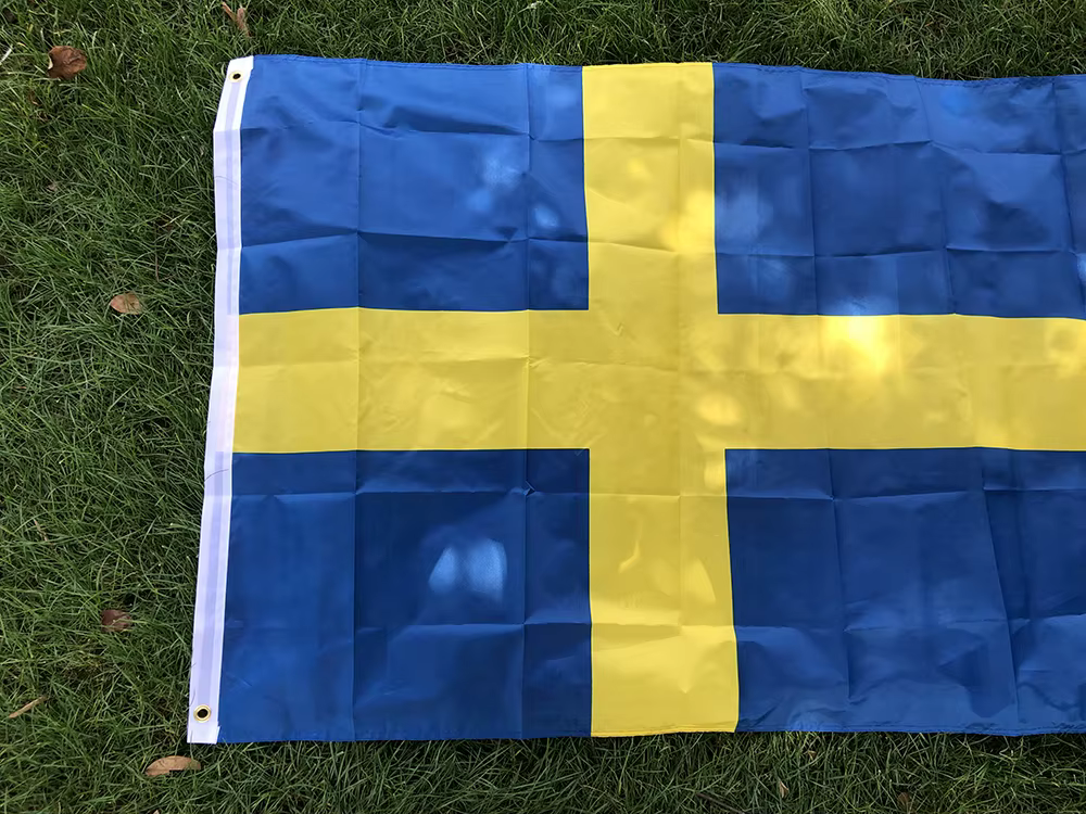 Bandera de Suecia Sky en poliéster para colgar en pared - imagen 5