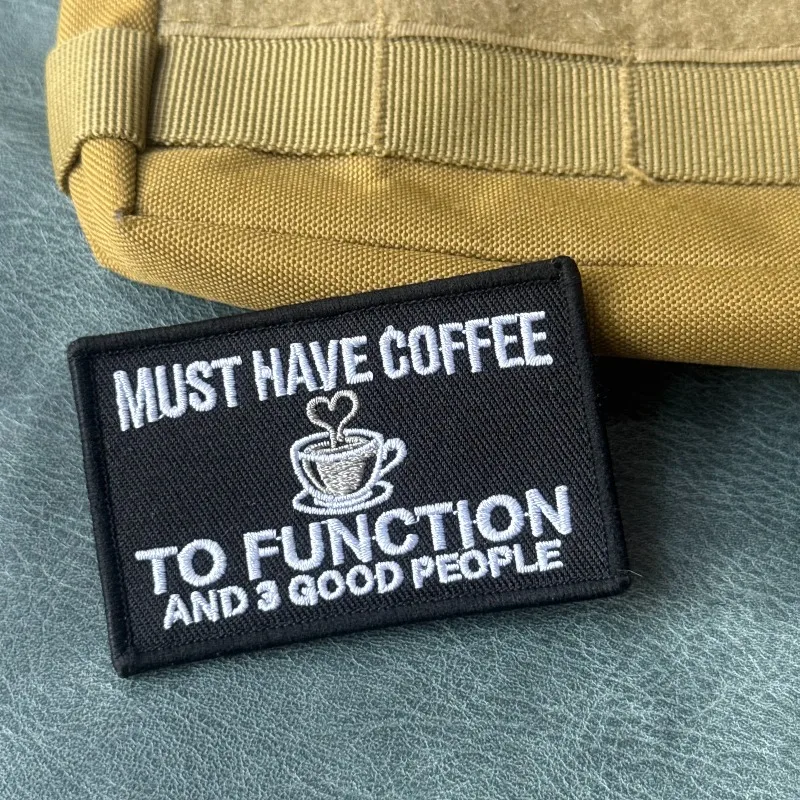 Parche táctico bordado frase café para funcionar – gancho y bucle - imagen 4