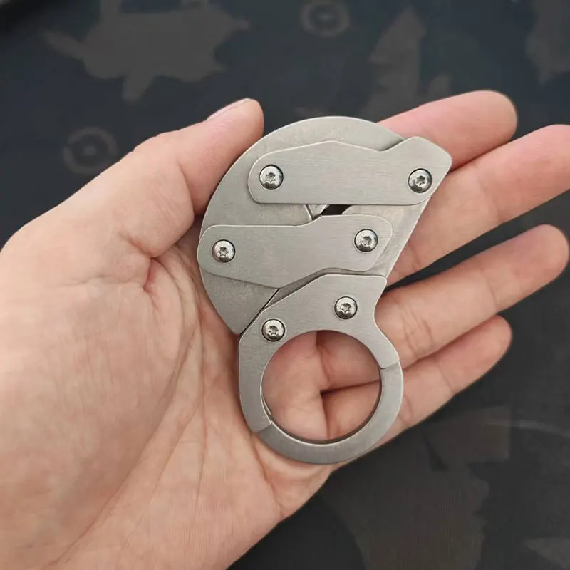Vista del cuchillo de fruta para exteriores