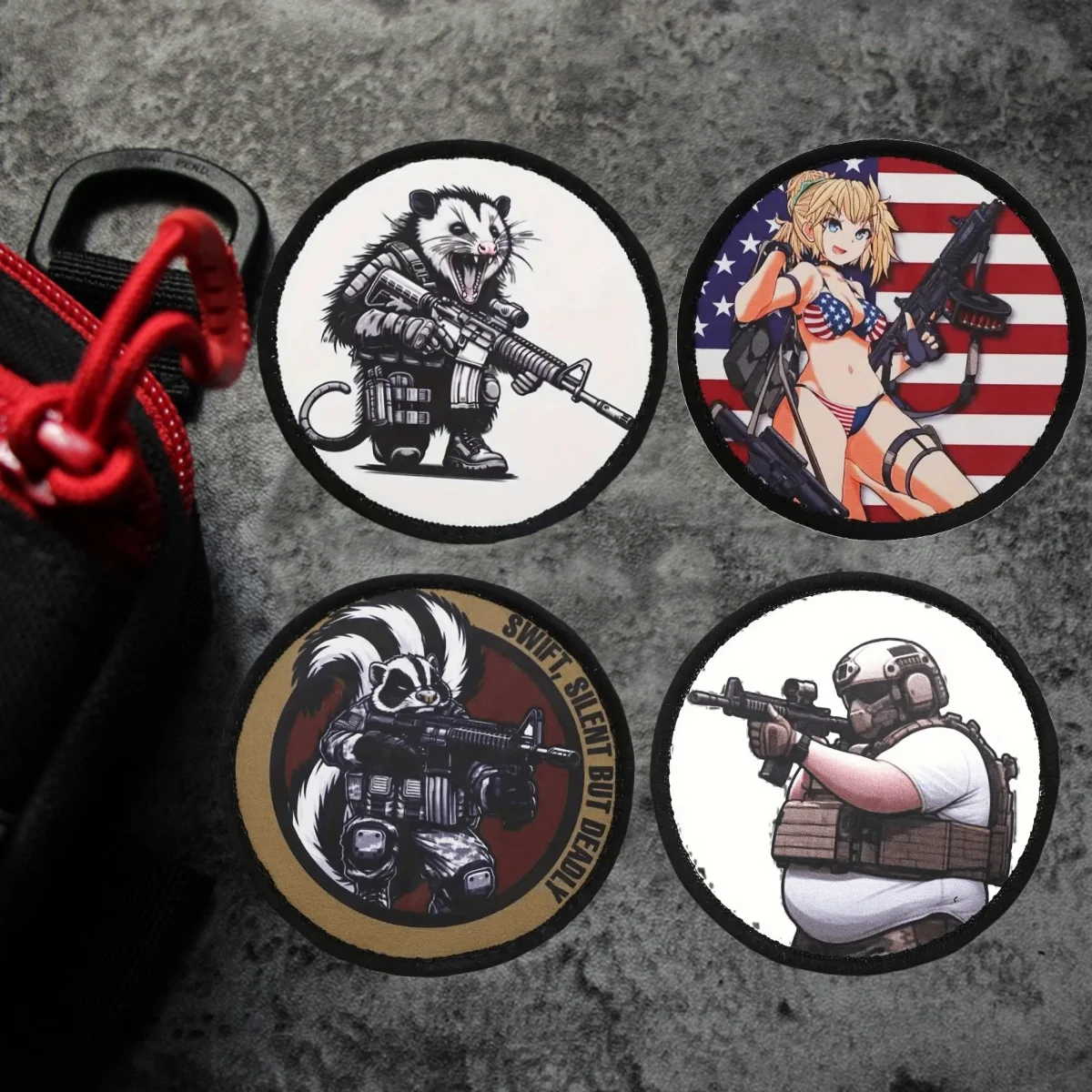 Parche estampado con motivo táctico militar