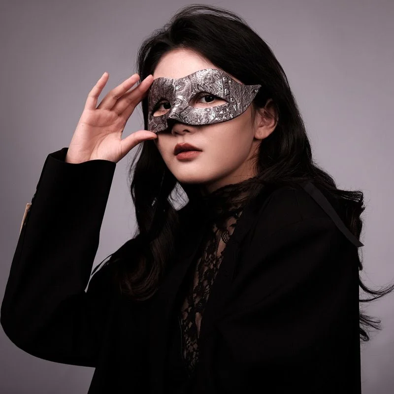 Máscara facial retro ajustable artesanal para cosplay y disfraces - imagen 2