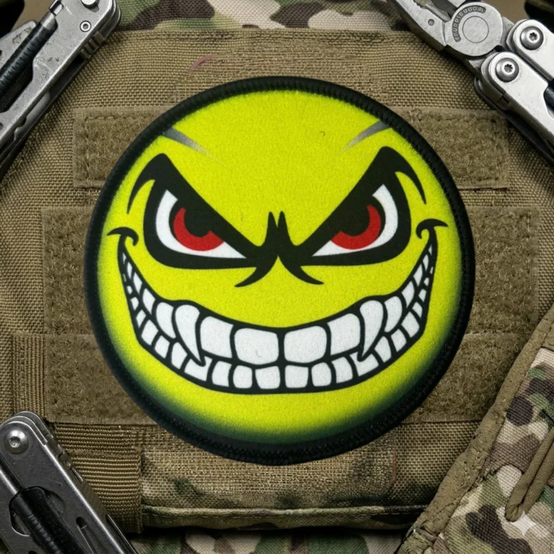 Parche táctico cara sonriente malvada – moral con gancho y bucle - imagen 2