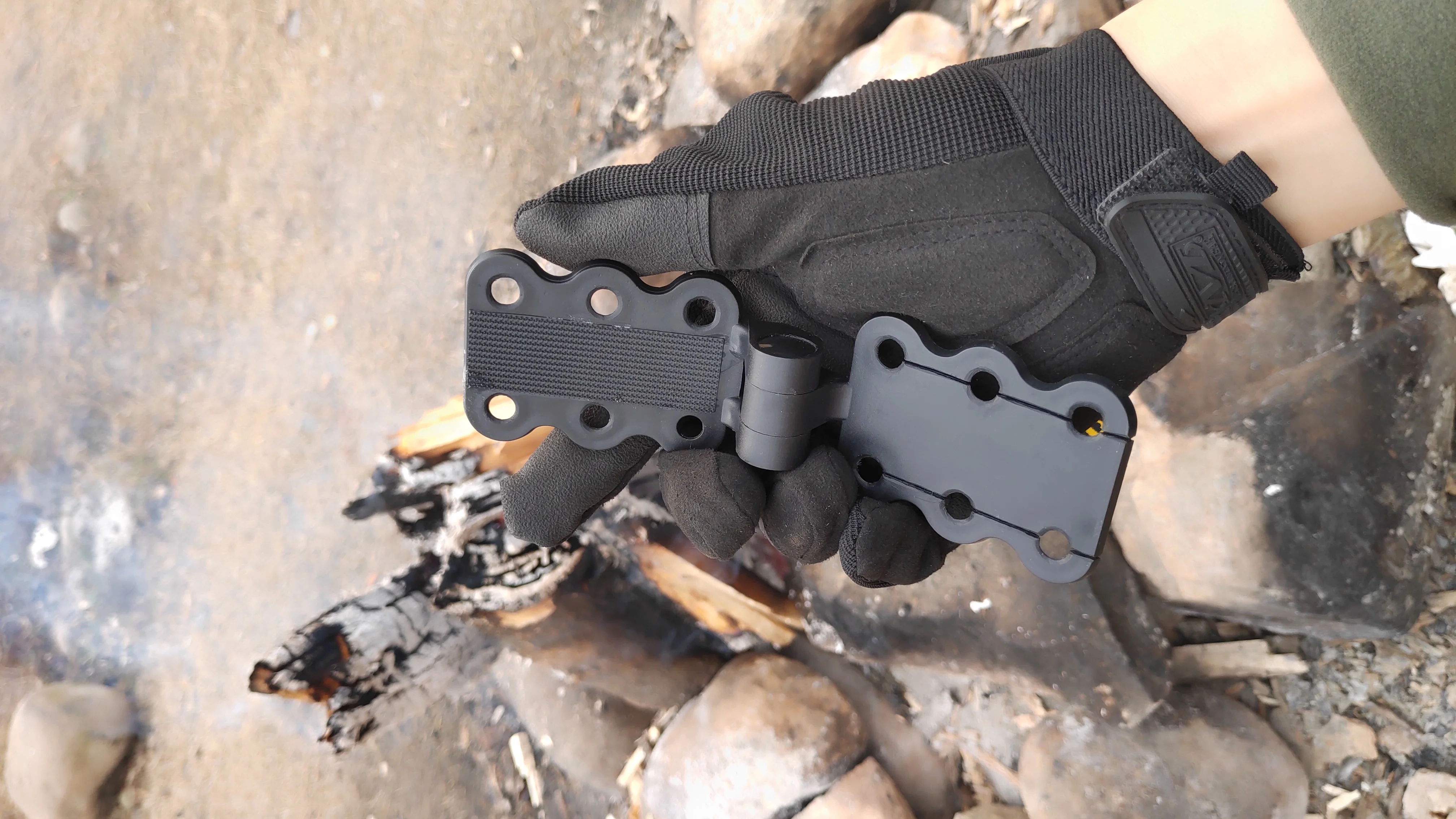 Soporte táctico para teléfono modular con clip de pecho
