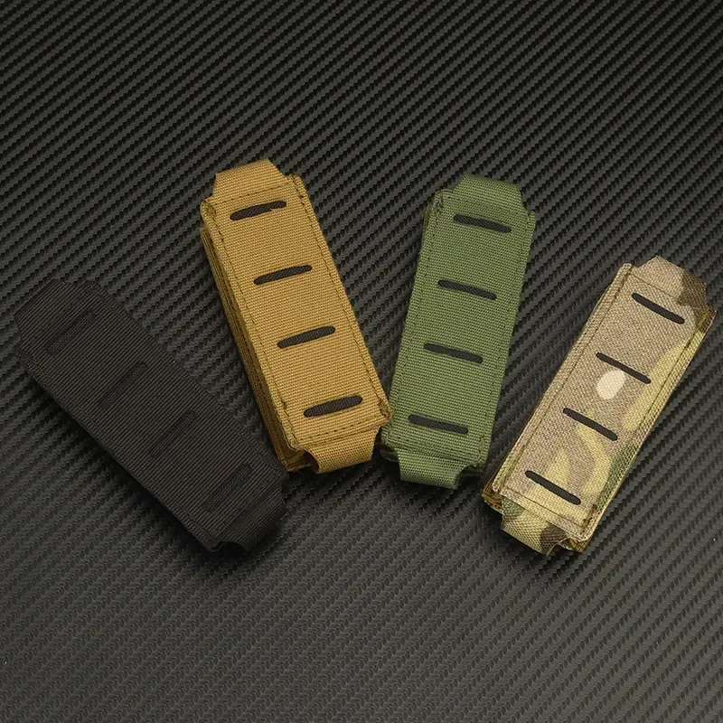 Funda táctica molle en configuración de combate
