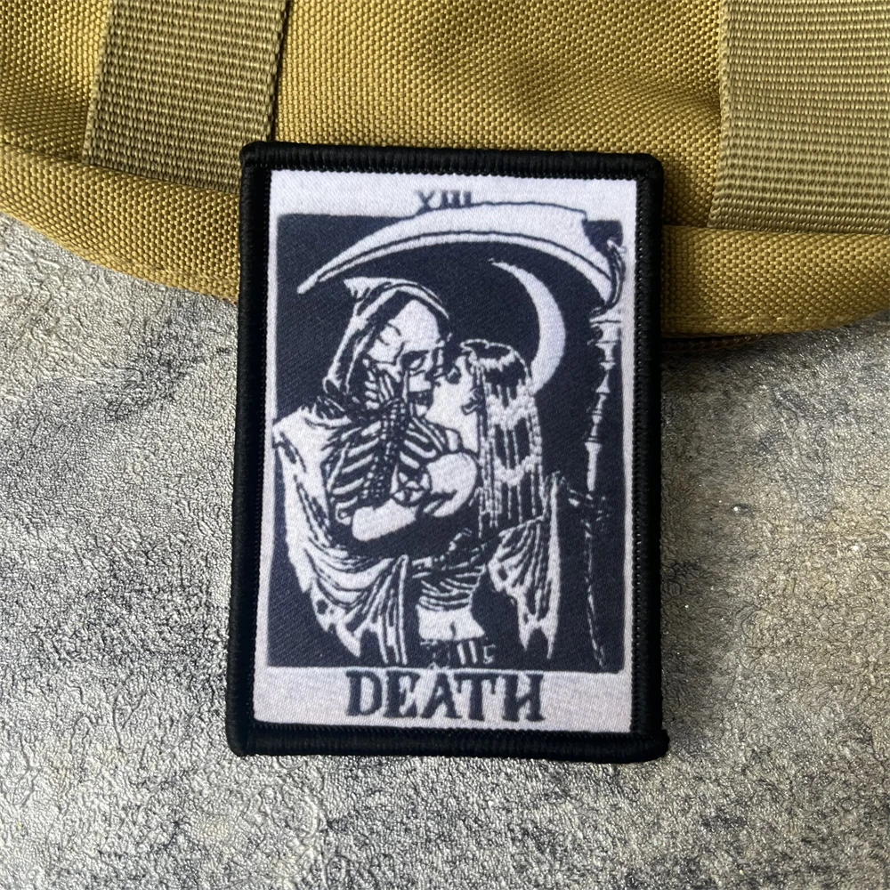 Detalle diseño tarot parche táctico