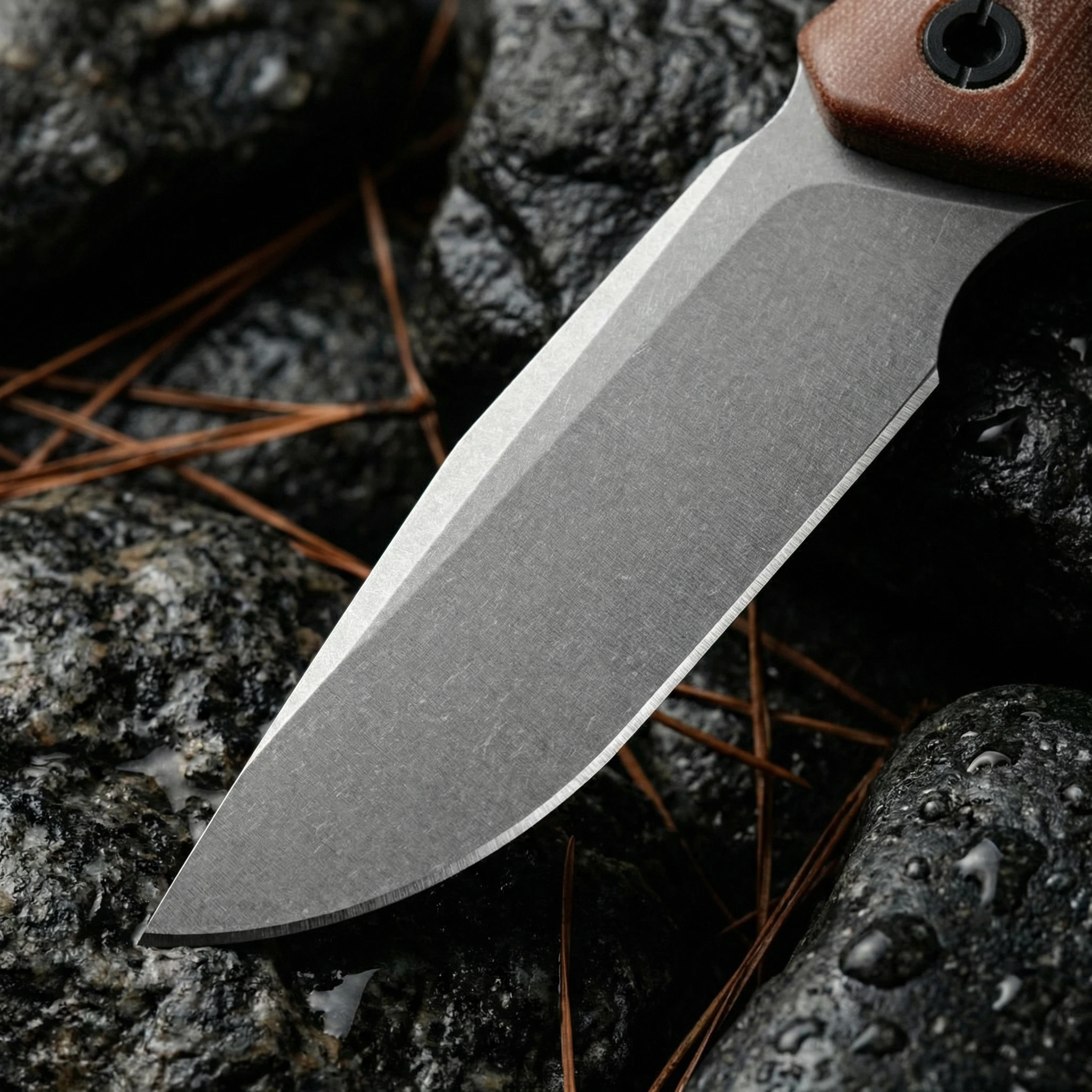 Cuchillo táctico de acero de alta dureza para exteriores y emergencia