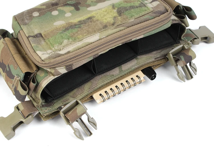 Panel táctico de pecho PEW Tactical con bolsillo para mapa oculto