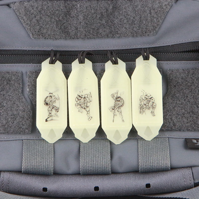 Parche TPU luminoso táctico con asa de tracción para mochilas MOLLE - imagen 4