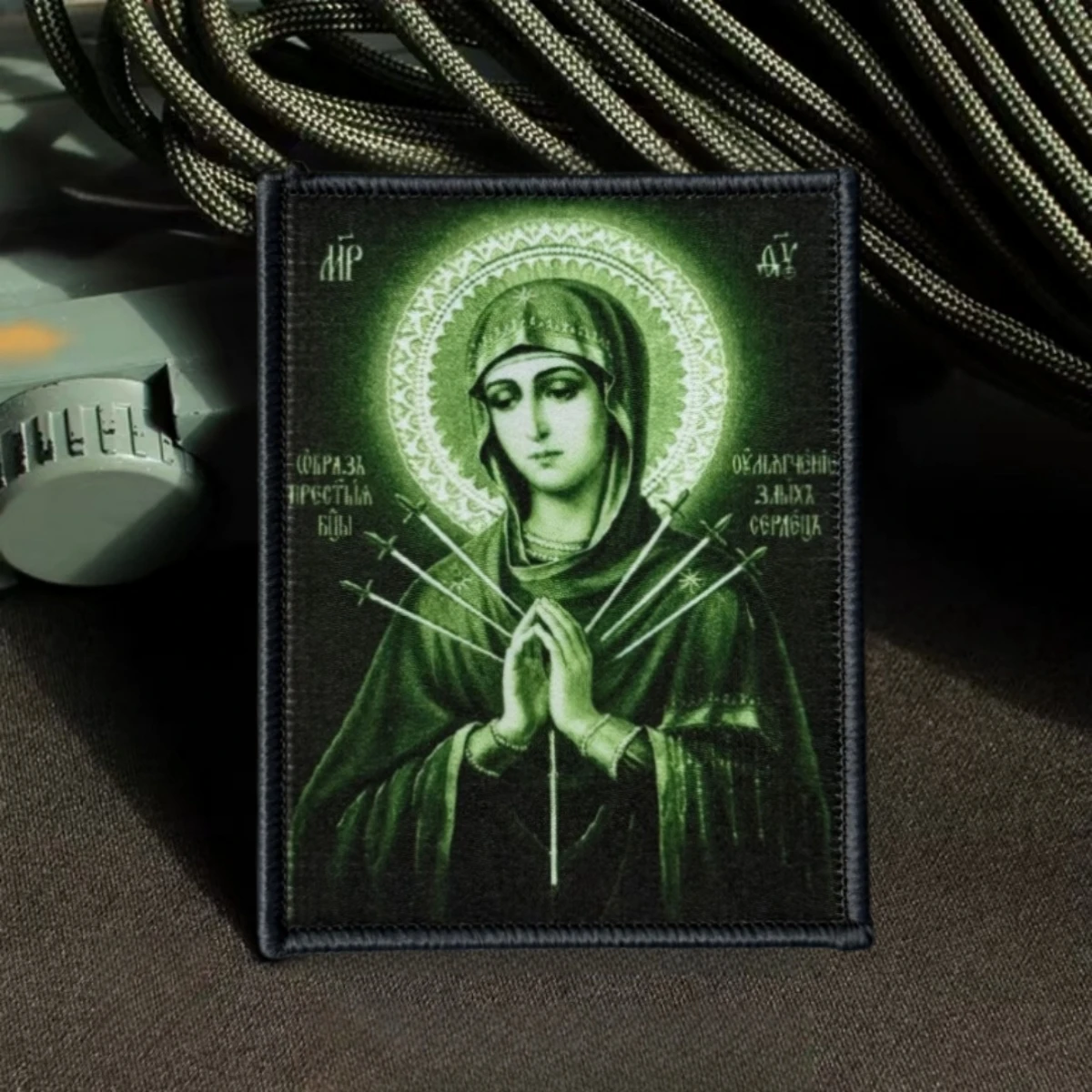 Parche táctico Virgen María con gancho y bucle para mochila - imagen 4