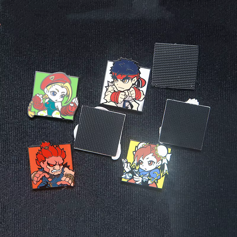 Parche metal Street Fighter – Insignia táctica gamer con gancho para bolsa - imagen 3
