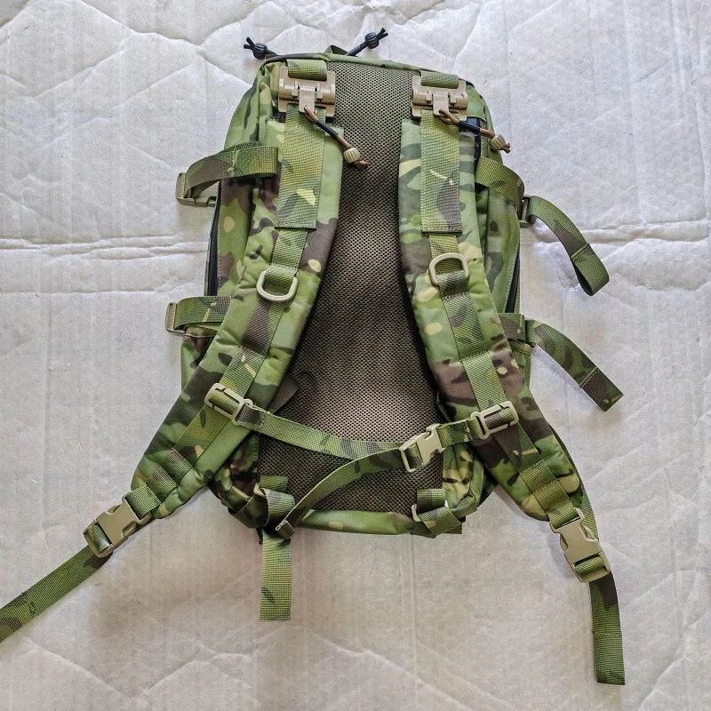 MCTP Mochila táctica impermeable de nailon con cremallera exteriores