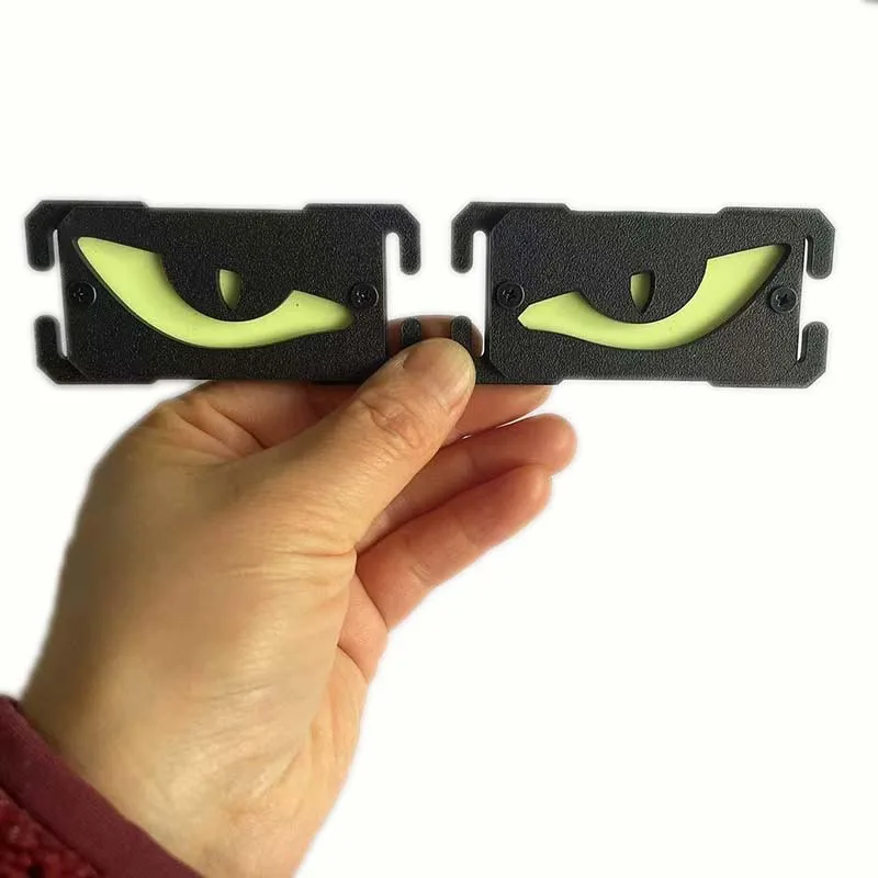 Parche táctico MOLLE ojo de gato brillante para casco y mochila - imagen 2