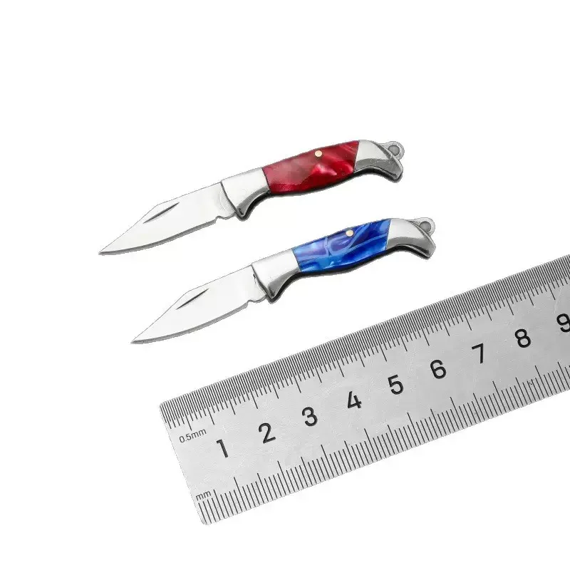 Accesorio de llavero con mini cuchillo