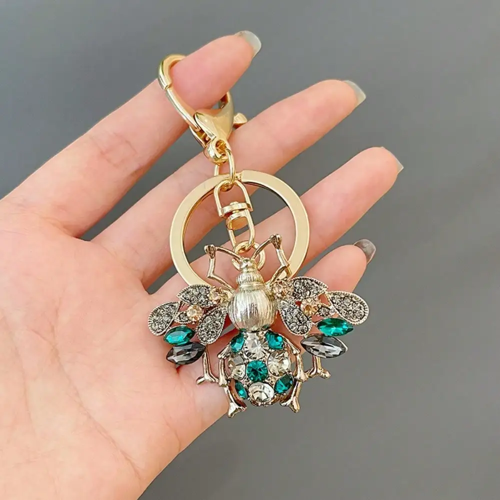 Llavero abeja pequeña con colgante y diamantes de imitación