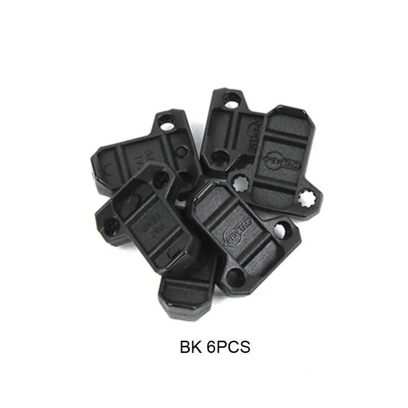 Detalle de la goma antiderrapante y el cierre de corda elástica