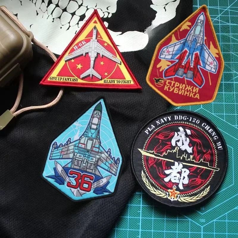 Parche bordado H-6K/SU-27 – insignia militar con gancho y bucle - imagen 2
