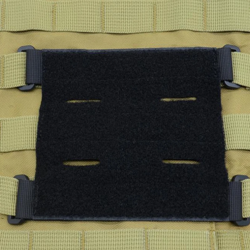 Panel Molle 5x5 en nylon negro con anillo cortado láser
