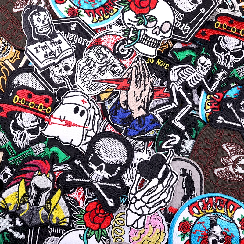 Parches bordados estilo punk skull varios diseños