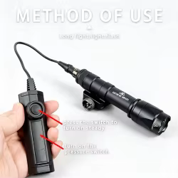 SureFire M340DF Linterna táctica con interruptor de presión remoto